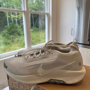 Nike Pegasus Trail 5 GORE-TEX Size 11 - Men's